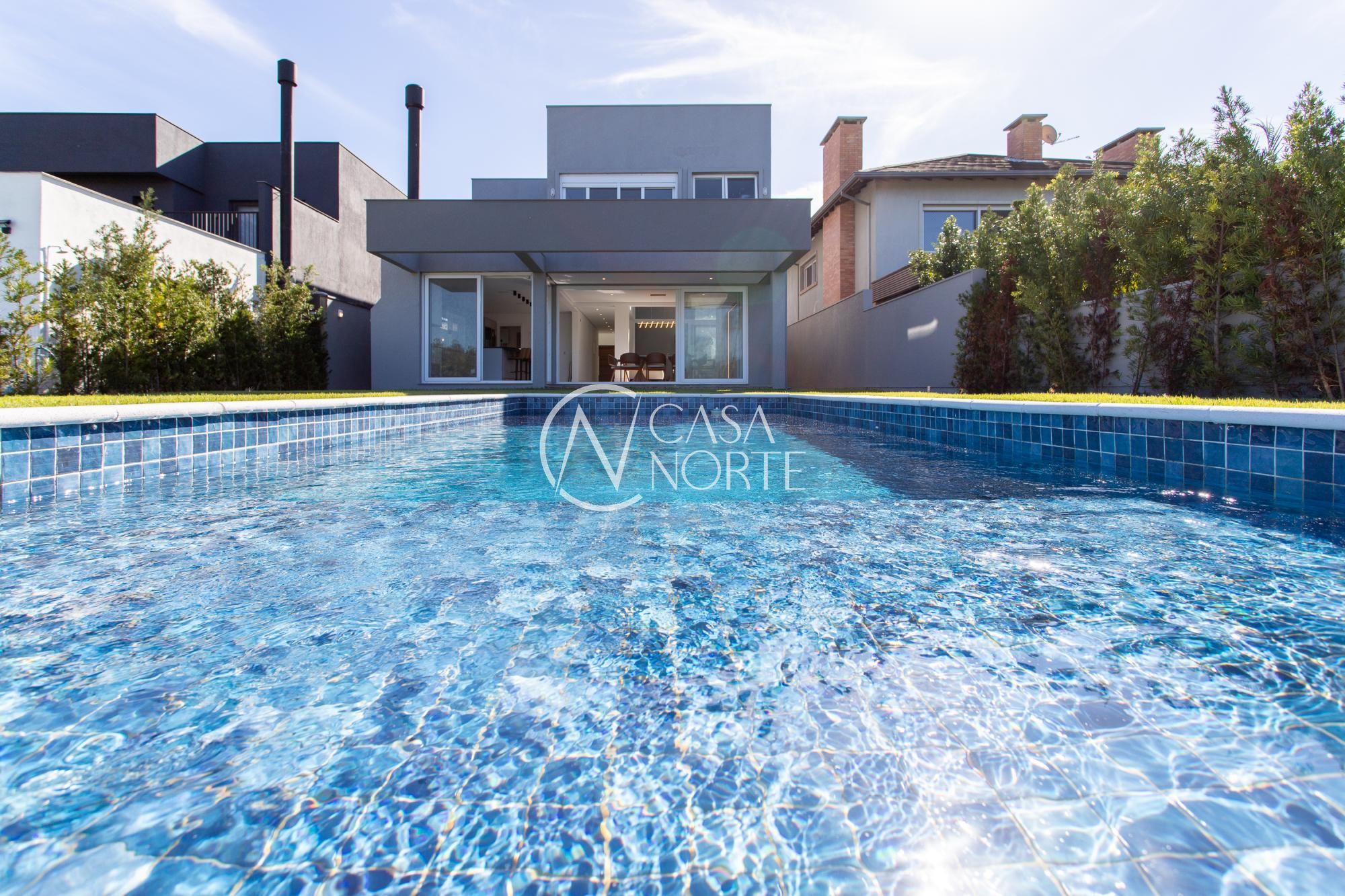 Casa de Condomínio à venda com 4 quartos, 297m², 4 suítes, 2 vagas, Avenida Juca Batista no bairro Terraville em Porto Alegre