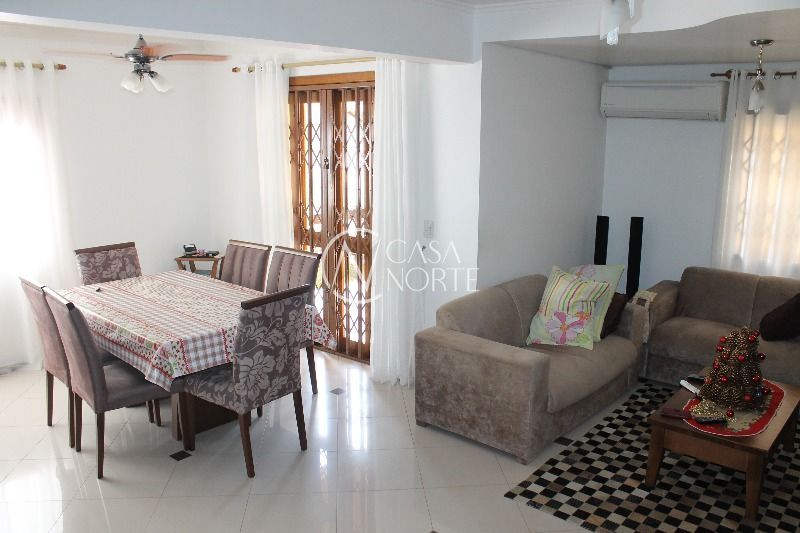 Casa de Condomínio à venda com 3 quartos, 168m², 1 suíte, 4 vagas, Rua General Rondon no bairro Tristeza em Porto Alegre