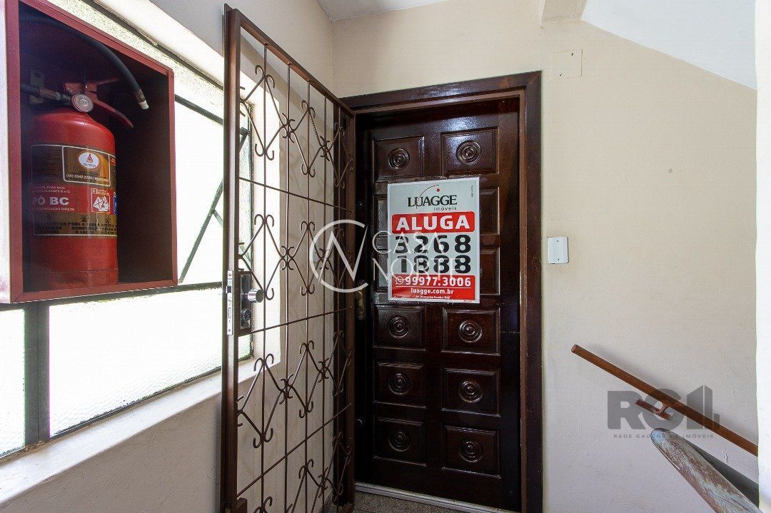 Apartamento à venda com 3 quartos, 59m², Avenida Chui no bairro Cristal em Porto Alegre