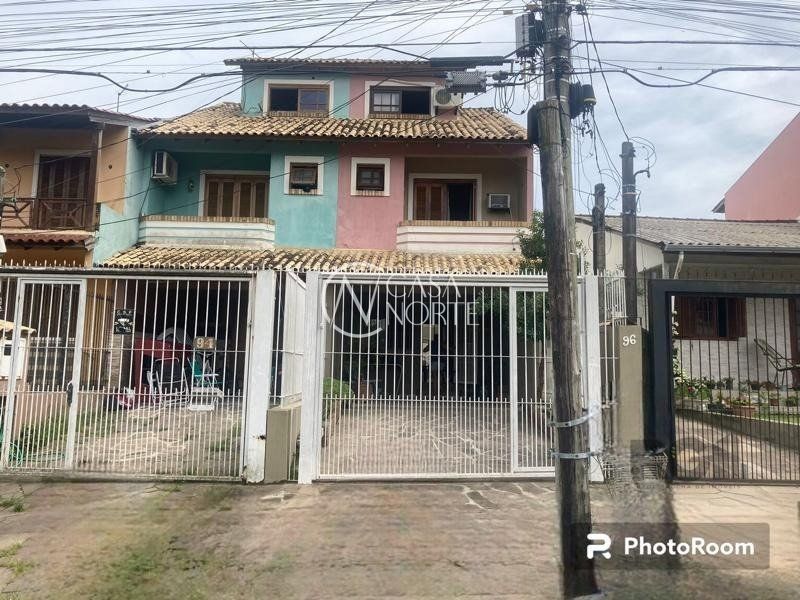 Casa à venda com 2 quartos, 148m², 1 suíte, 2 vagas, Rua James Bocacio no bairro Hípica em Porto Alegre