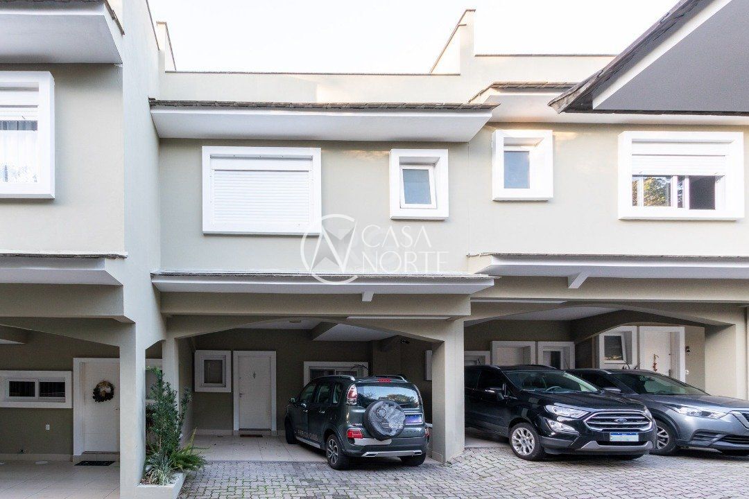 Casa de Condomínio à venda com 3 quartos, 188m², 1 suíte, 2 vagas, Rua Doutor Mário Totta no bairro Tristeza em Porto Alegre