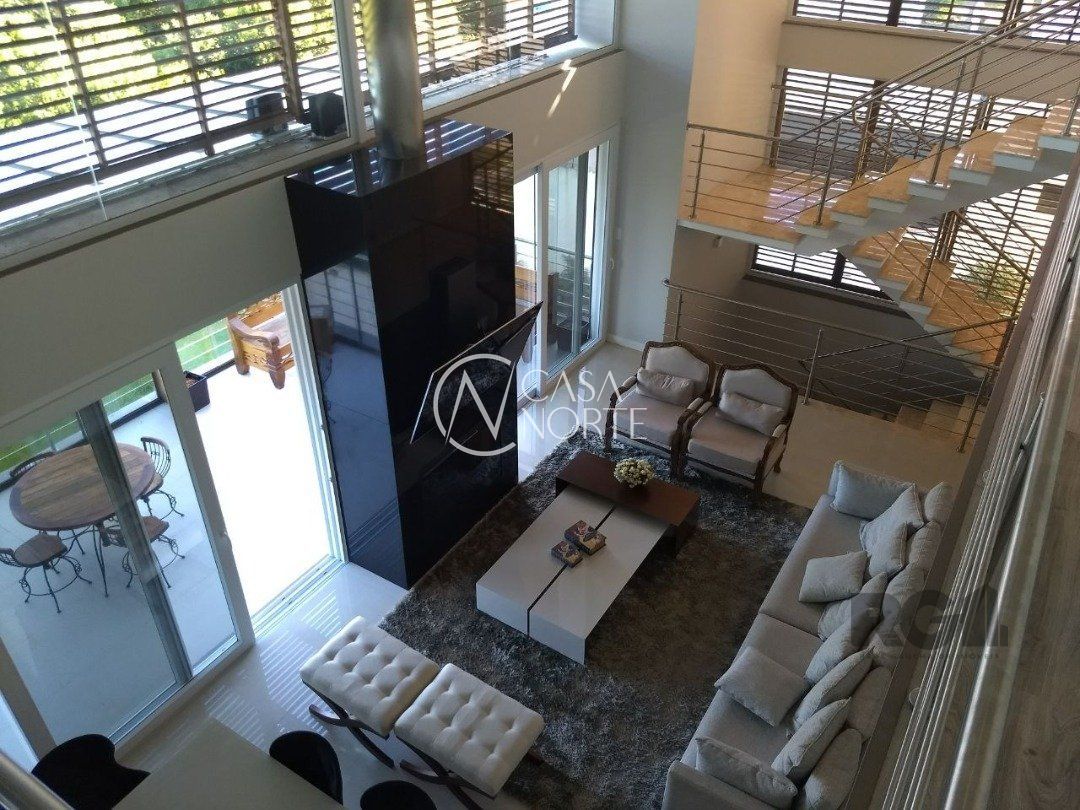 Casa à venda com 3 quartos, 404m², 1 suíte, 2 vagas, Rua Deputado Astério de Mello no bairro Teresópolis em Porto Alegre