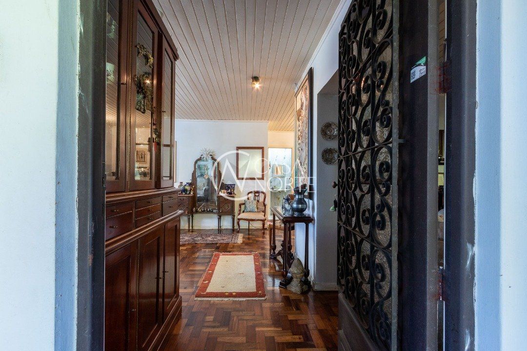 Casa à venda com 4 quartos, 192m², 3 suítes, 4 vagas, Rua Almirante Camara no bairro Tristeza em Porto Alegre