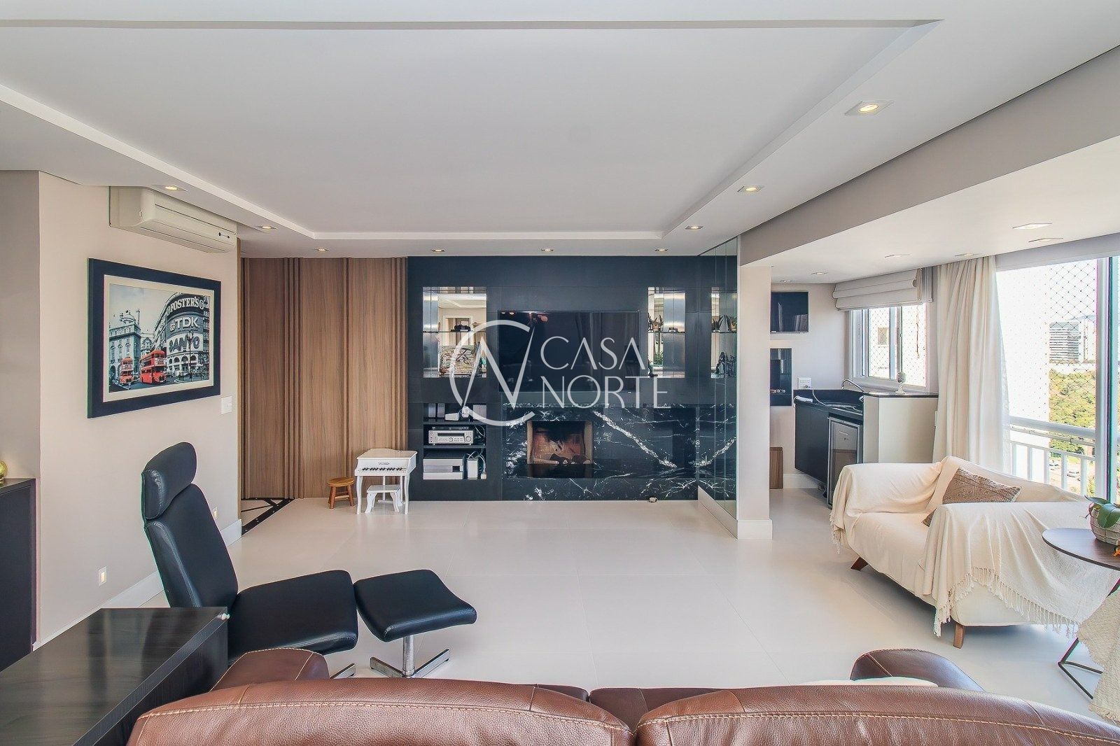 Apartamento à venda com 3 quartos, 148m², 3 suítes, 4 vagas, Rua Doutor João Satt no bairro Jardim Europa em Porto Alegre