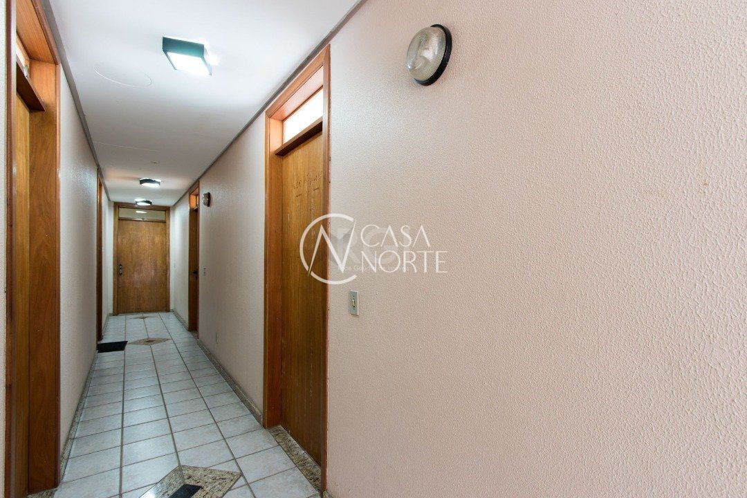 Sala Comercial à venda , 26m², Avenida Wenceslau Escobar no bairro Tristeza em Porto Alegre