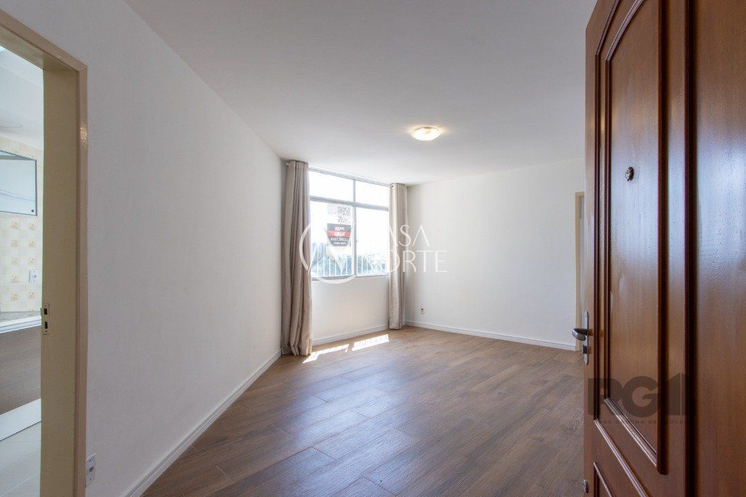 Apartamento à venda com 2 quartos, 63m², 1 vaga, Avenida Wenceslau Escobar no bairro Cristal em Porto Alegre