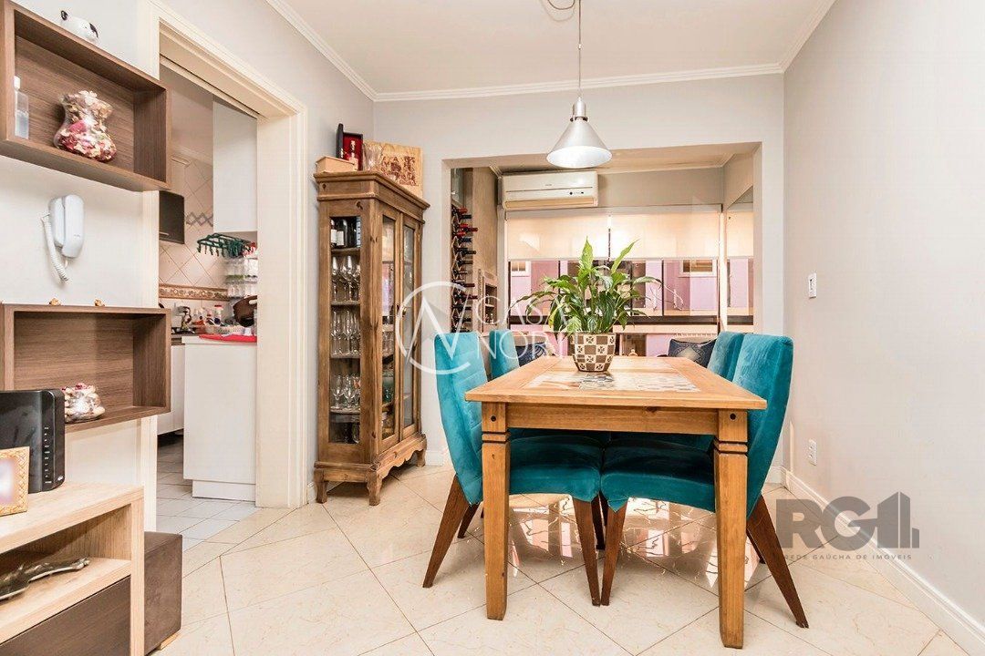 Apartamento à venda com 3 quartos, 70m², 1 vaga, Avenida da Cavalhada no bairro Cavalhada em Porto Alegre