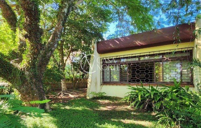 Terreno à venda com 4 quartos com 480m², 1 suíte, 3 vagas, Rua Miguel Couto no bairro Menino Deus em Porto Alegre