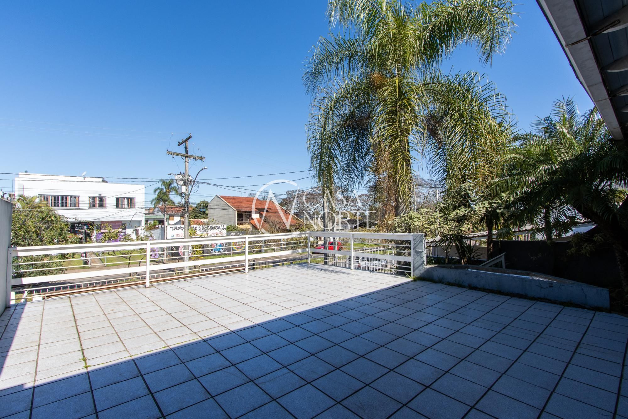 Casa à venda com 3 quartos, 450m², 3 suítes, 2 vagas, Avenida Celestino Bertolucci no bairro Aberta dos Morros em Porto Alegre