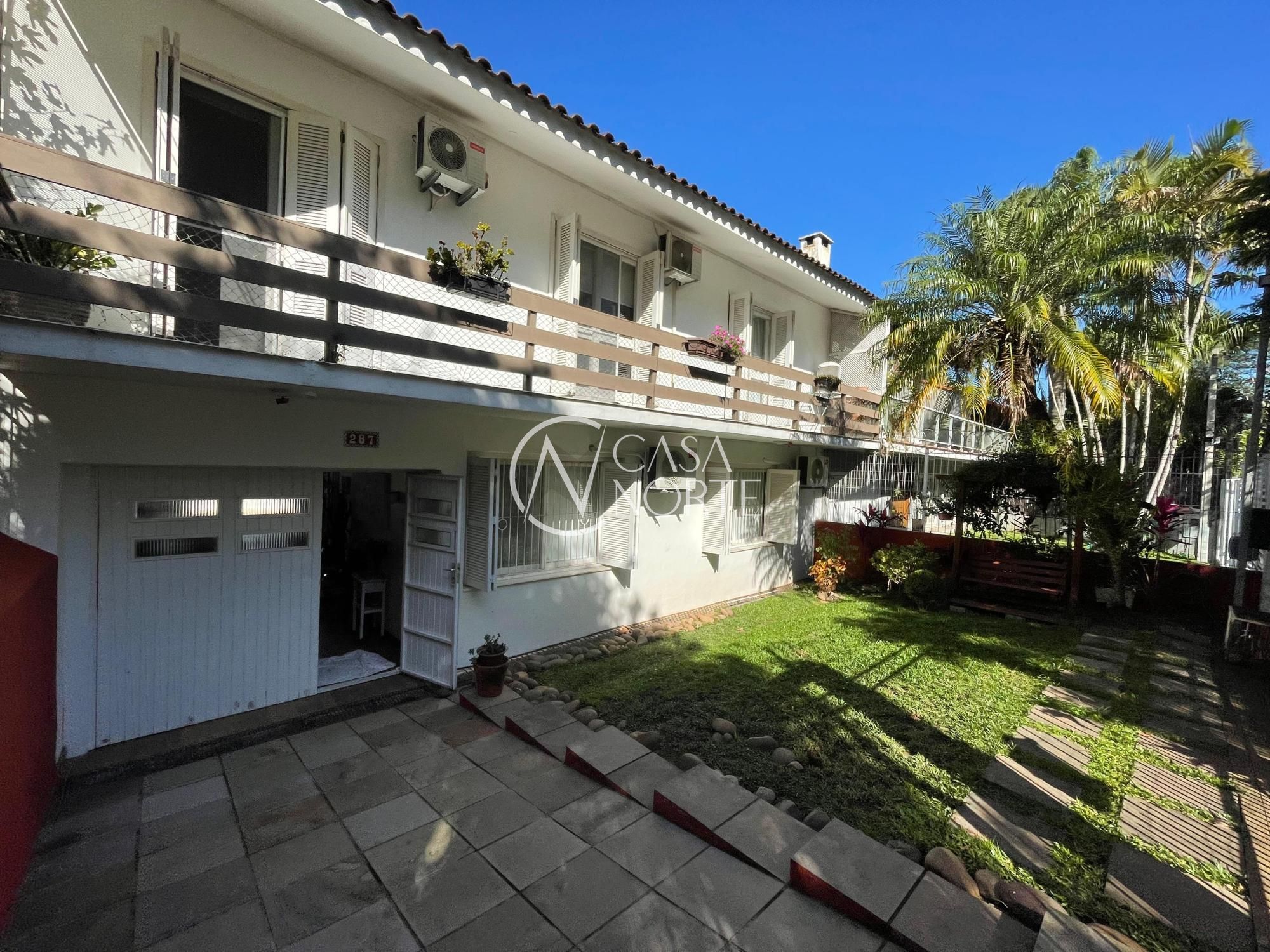 Casa à venda com 4 quartos, 325m², 1 suíte, 4 vagas, Avenida Arlindo Pasqualini no bairro Jardim Isabel em Porto Alegre