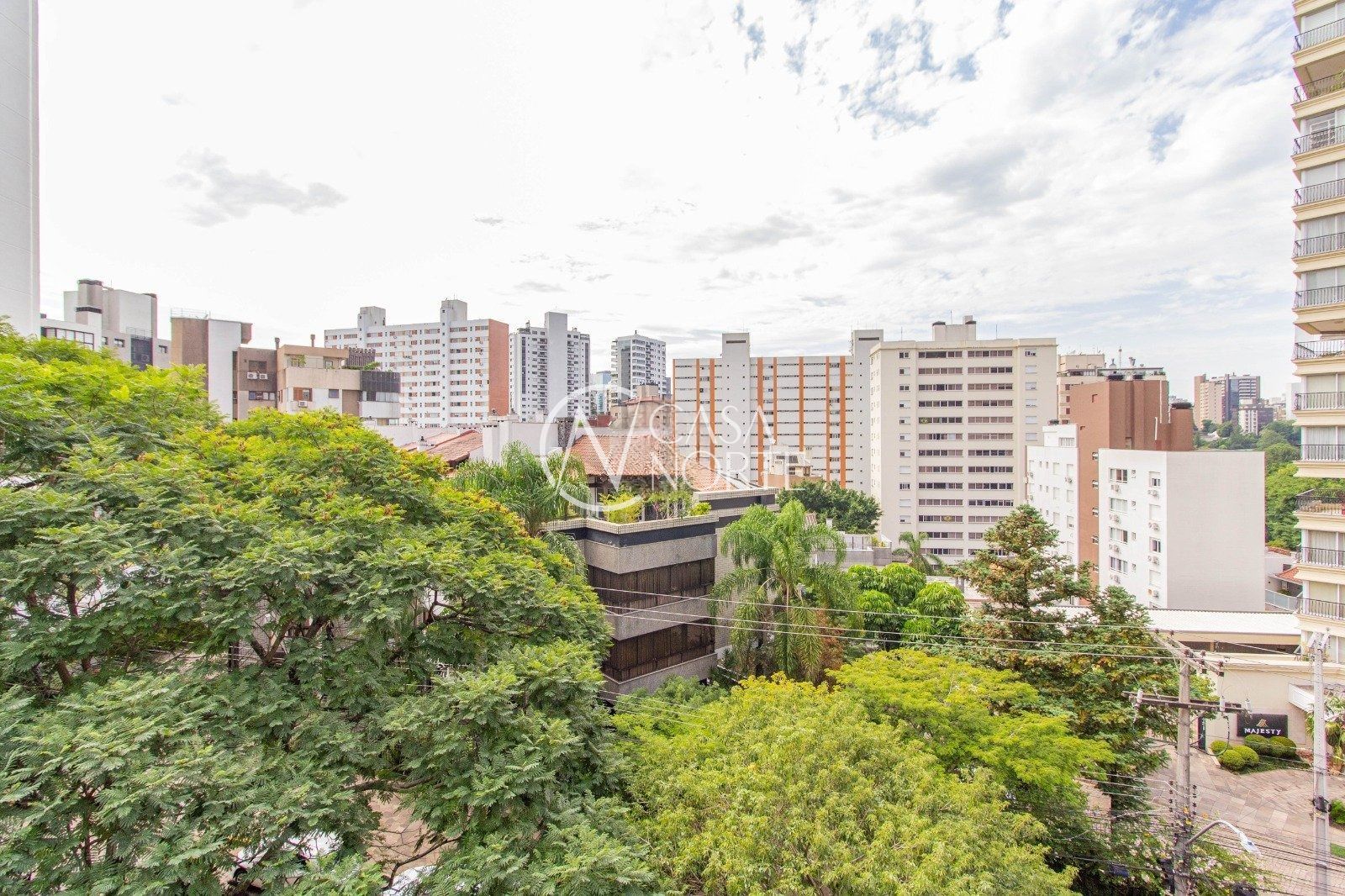 Apartamento Garden à venda com 3 quartos, 202m², 3 suítes, 3 vagas, Rua Pedro Chaves Barcelos no bairro Auxiliadora em Porto Alegre