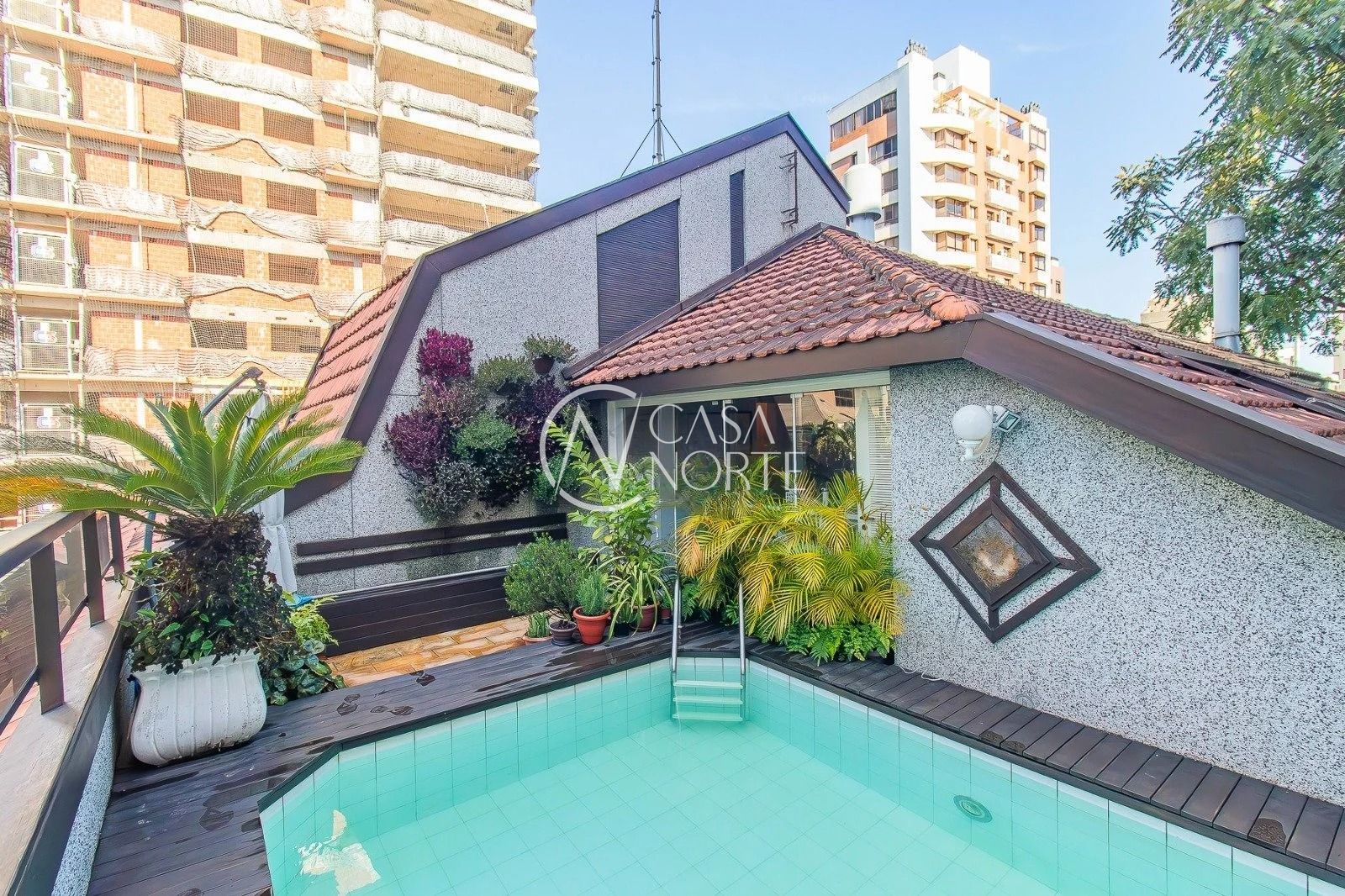 Cobertura à venda com 4 quartos, 318m², 1 suíte, 3 vagas, Rua Casemiro de Abreu no bairro Bela Vista em Porto Alegre