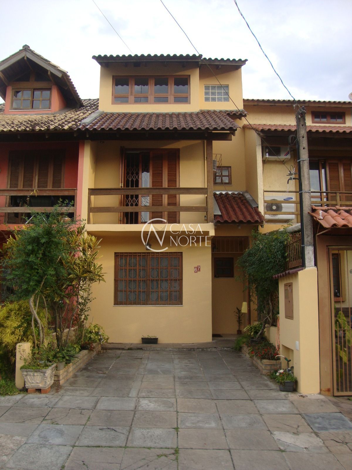 Casa de Condomínio à venda com 3 quartos, 100m², 1 vaga, Rua Professor Paulo Saurin no bairro Hípica em Porto Alegre