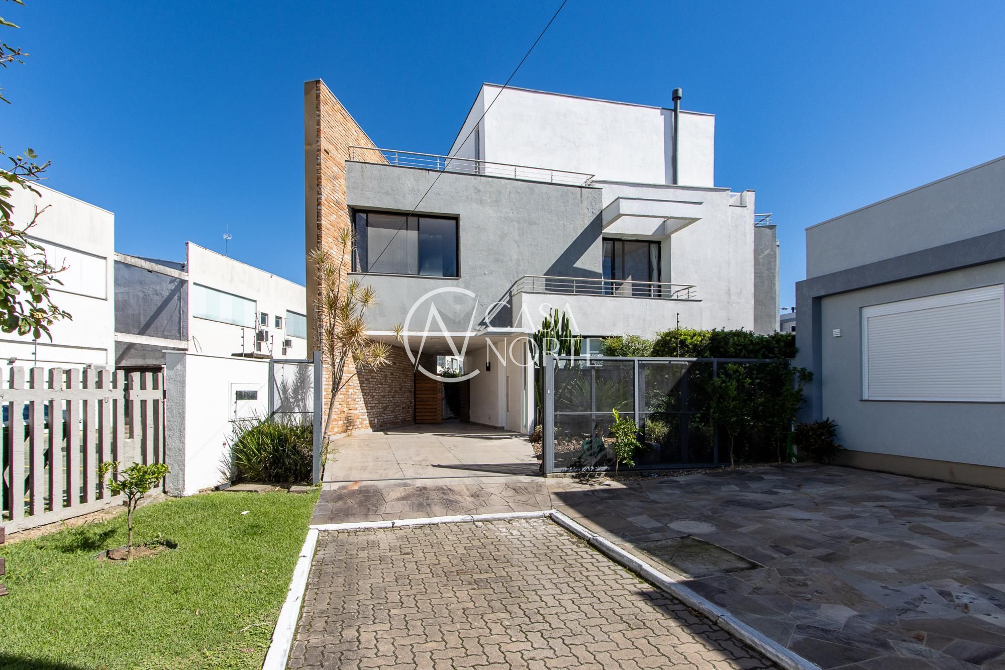 Casa de Condomínio à venda com 3 quartos, 240m², 3 suítes, 2 vagas, Rua Eroni Soares Machado no bairro Hípica em Porto Alegre