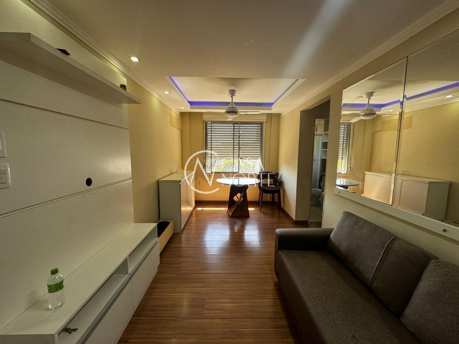 Apartamento à venda com 2 quartos, 60m², 1 vaga, Rua Doutor Campos Velho no bairro Cristal em Porto Alegre