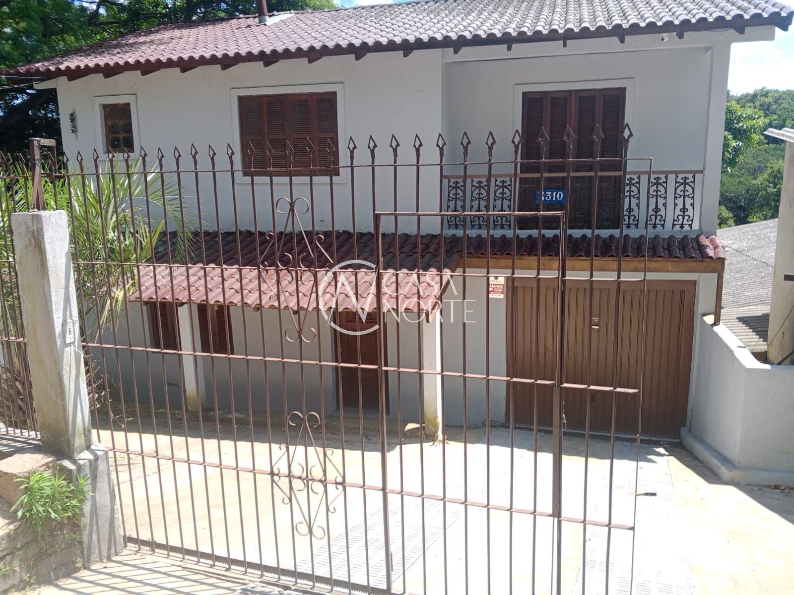 Casa à venda com 2 quartos, 222m², 1 suíte, 2 vagas, Avenida Belém Velho no bairro Vila Nova em Porto Alegre