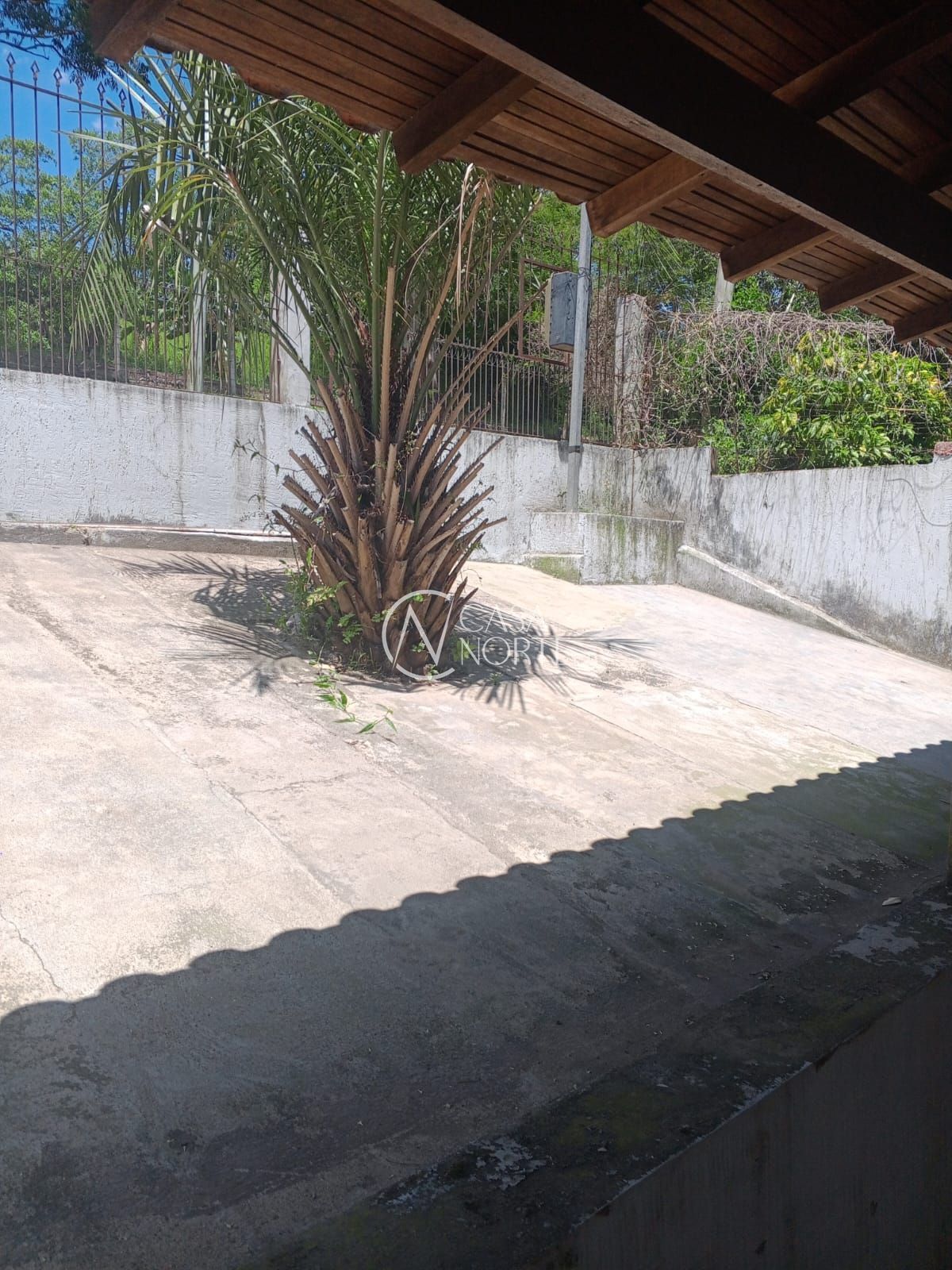 Casa à venda com 2 quartos, 222m², 1 suíte, 2 vagas, Avenida Belém Velho no bairro Vila Nova em Porto Alegre