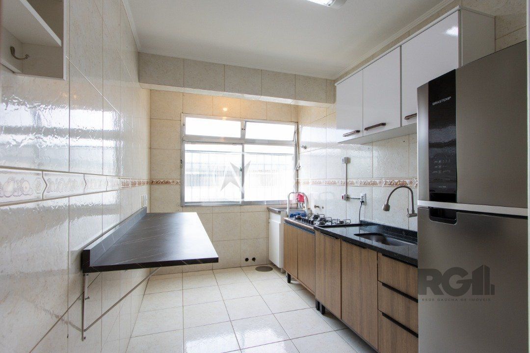 Apartamento à venda com 3 quartos, 69m², Rua Camaquã no bairro Camaquã em Porto Alegre