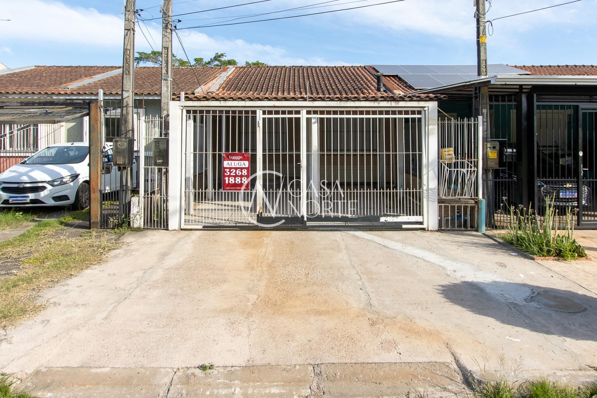 Casa à venda com 2 quartos, 135m², 2 vagas, Rua Carlos Maximiliano Fayet no bairro Hípica em Porto Alegre
