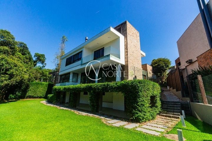 Casa de Condomínio à venda com 4 quartos, 493m², 4 suítes, 4 vagas, Avenida Bento Gonçalves no bairro Agronomia em Porto Alegre