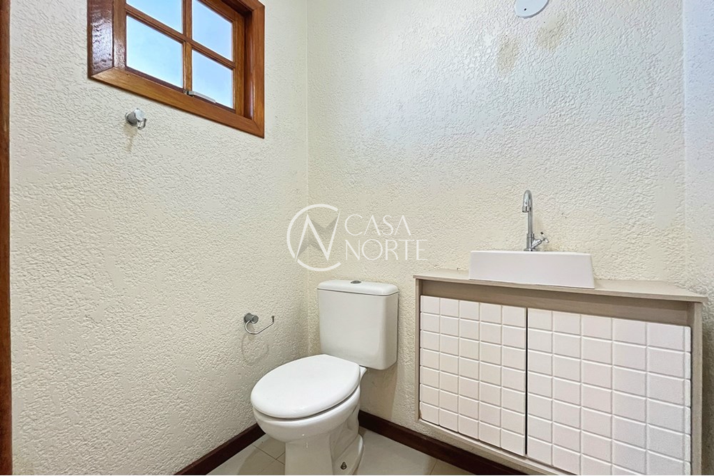 Casa à venda com 3 quartos, 186m², 3 suítes, 2 vagas, Rua dos Carijós no bairro Espírito Santo em Porto Alegre