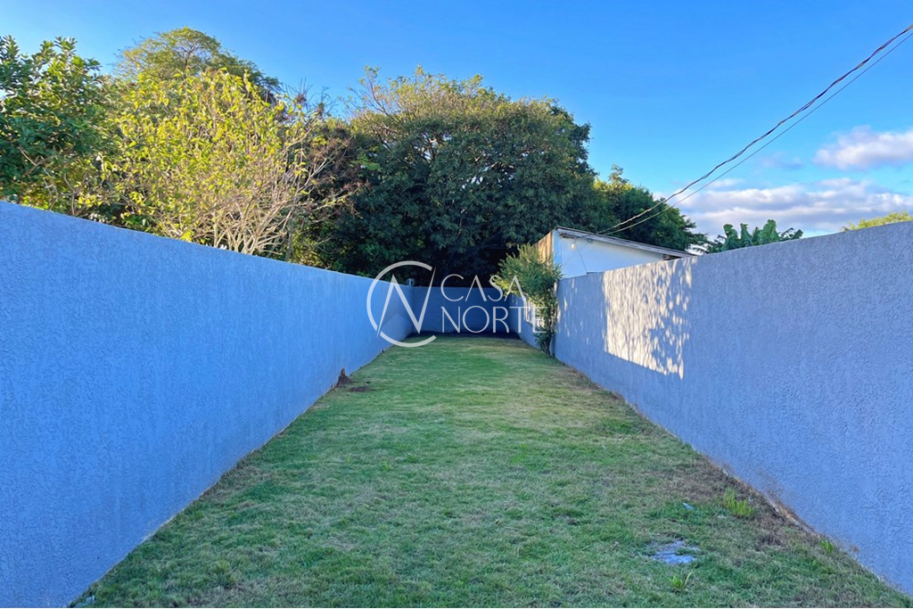 Casa à venda com 3 quartos, 186m², 3 suítes, 2 vagas, Rua dos Carijós no bairro Espírito Santo em Porto Alegre