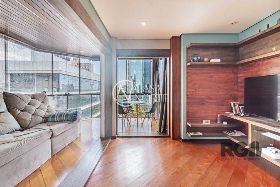 Cobertura à venda com 3 quartos, 202m², 1 suíte, 2 vagas, Rua Coronel Camisao no bairro Higienópolis em Porto Alegre