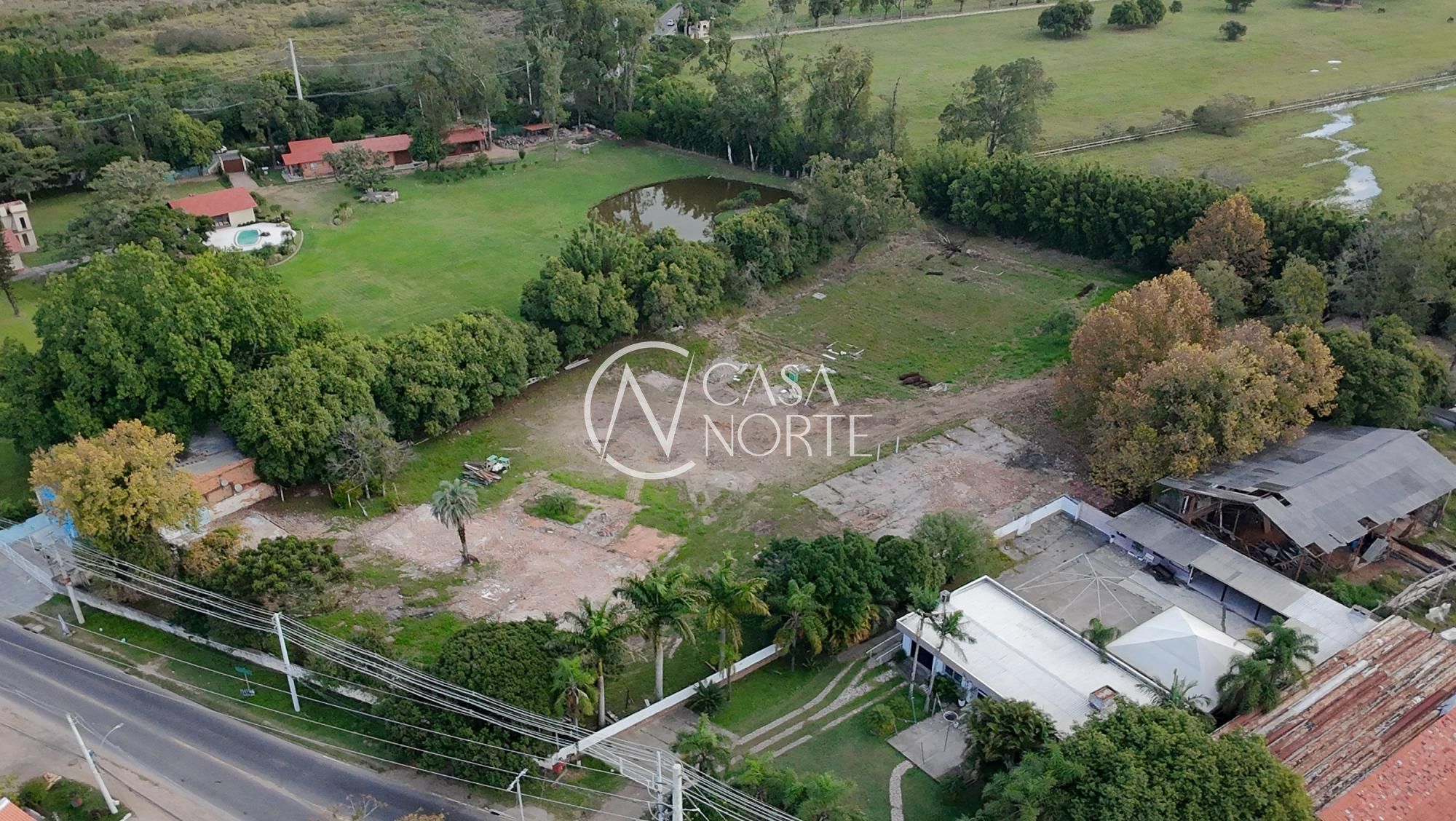 Terreno à venda  com 11145m², Avenida Edgar Pires de Castro no bairro Chapéu do Sol em Porto Alegre