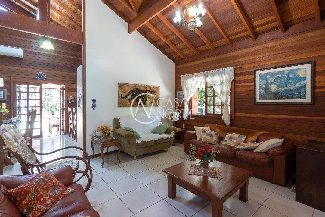 Casa Comercial à venda com 4 quartos, 130m², 5 vagas, Avenida Joaquim Martins da Silva no bairro Belém Novo em Porto Alegre