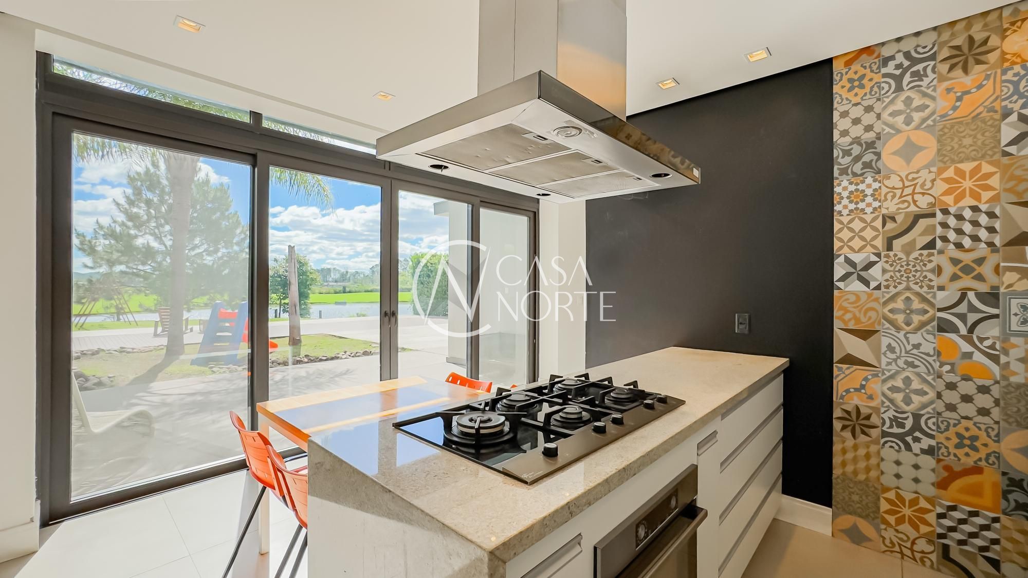 Casa de Condomínio à venda com 4 quartos, 385m², 4 suítes, 3 vagas, Avenida Juca Batista no bairro Terraville em Porto Alegre