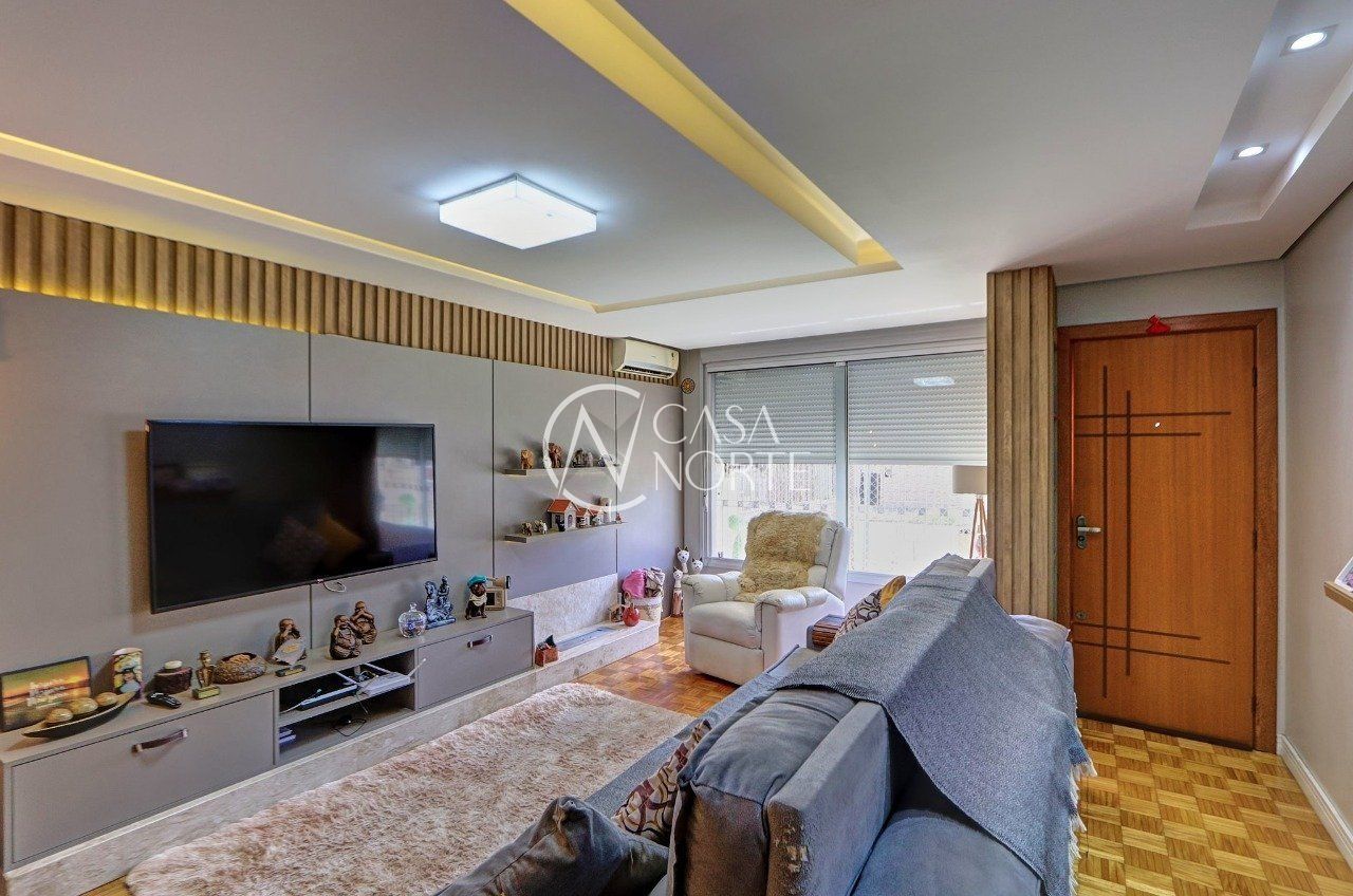 Casa à venda com 2 quartos, 125m², 3 vagas, Estrada Vila Maria no bairro Cavalhada em Porto Alegre