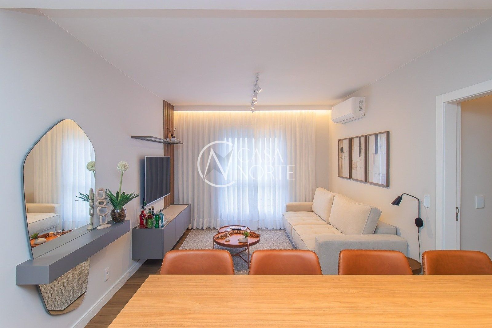 Apartamento à venda com 2 quartos, 100m², 1 suíte, Avenida João Wallig no bairro Passo da Areia em Porto Alegre