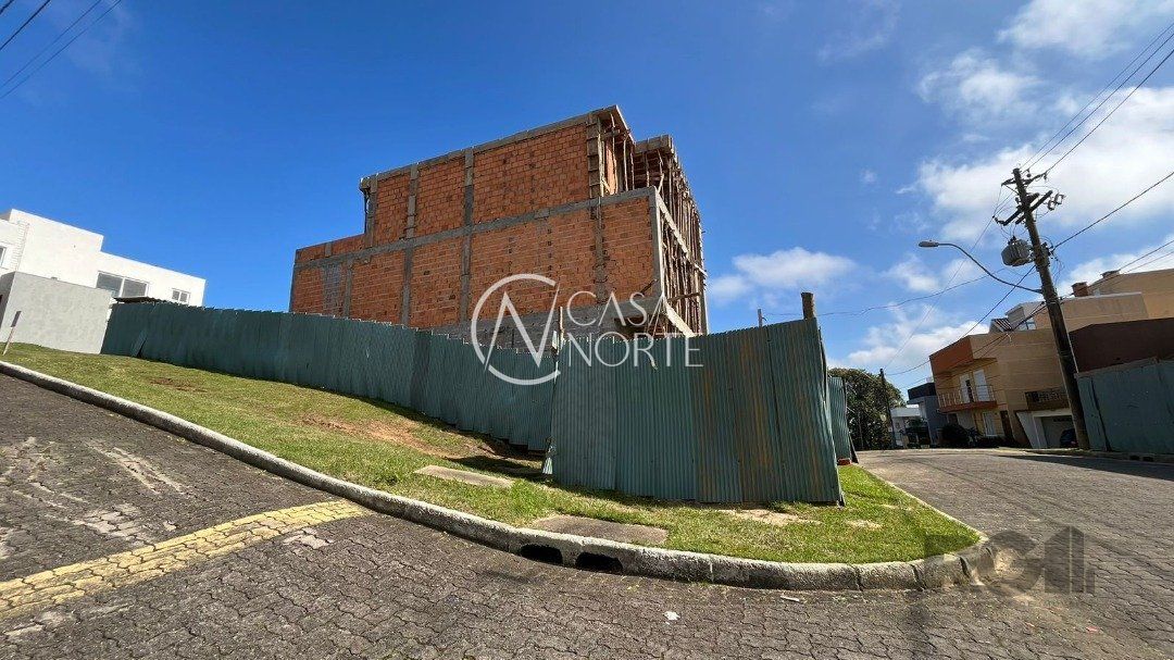 Terreno à venda  com 340m², Avenida Altos do Santa Rita no bairro Aberta dos Morros em Porto Alegre