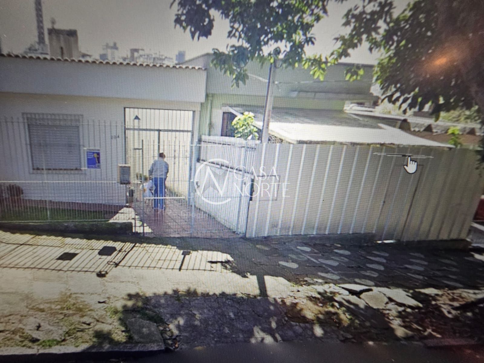 Terreno à venda  com 234m², Avenida Alegrete no bairro Petrópolis em Porto Alegre