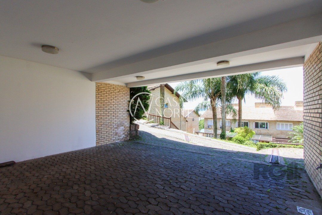 Casa de Condomínio à venda com 3 quartos, 222m², 1 suíte, 2 vagas, Rua Professor Xavier Simões no bairro Sétimo Céu em Porto Alegre