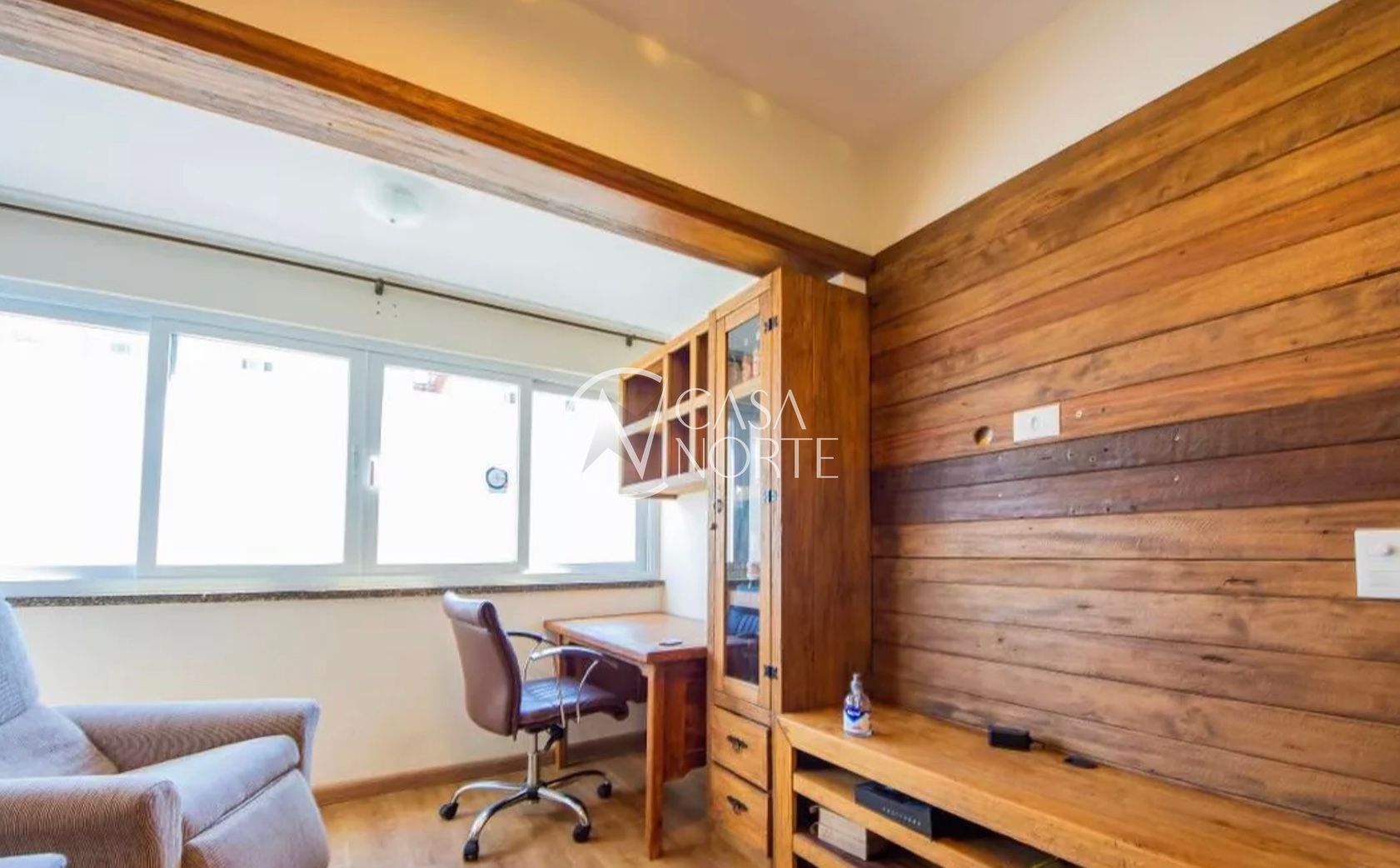 Apartamento à venda com 1 quarto, 50m², 1 vaga, Rua Santa Isabel no bairro Bom Jesus em Porto Alegre