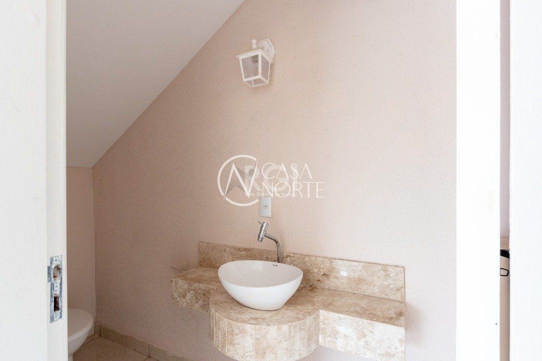 Pavilhão à venda , 900m², 50 vagas, Ricardo Leonidas Ribas no bairro Restinga em Porto Alegre