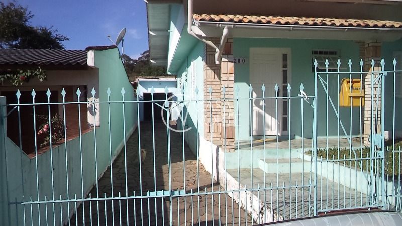 Casa à venda com 6 quartos, 150m², 4 vagas, Rua Odilson Rodrigues Barboza no bairro Espírito Santo em Porto Alegre