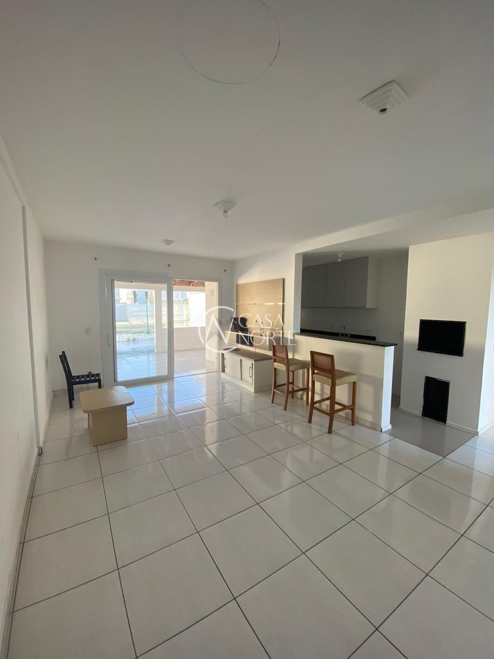Casa à venda com 3 quartos, 78m², 1 suíte, 1 vaga, Rua Rui Biriva no bairro Lomba do Pinheiro em Porto Alegre