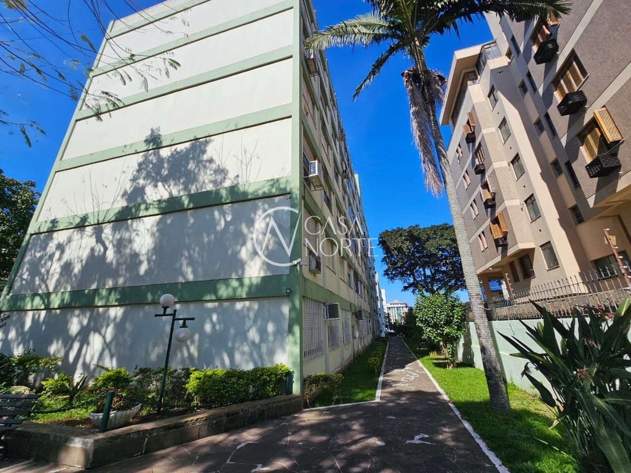 Apartamento à venda com 2 quartos, 57m², Rua Doutor Barcelos no bairro Tristeza em Porto Alegre