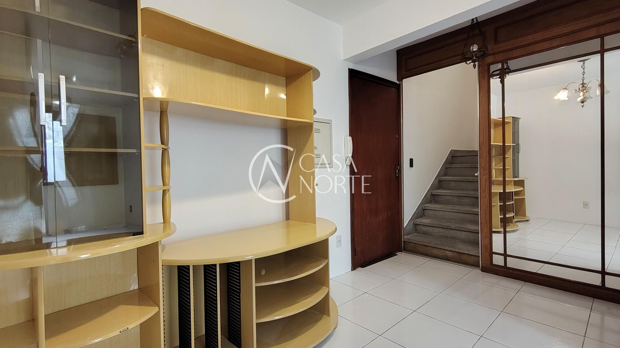 Casa de Condomínio à venda com 3 quartos, 116m², 1 vaga, Rua Jataí no bairro Cristal em Porto Alegre