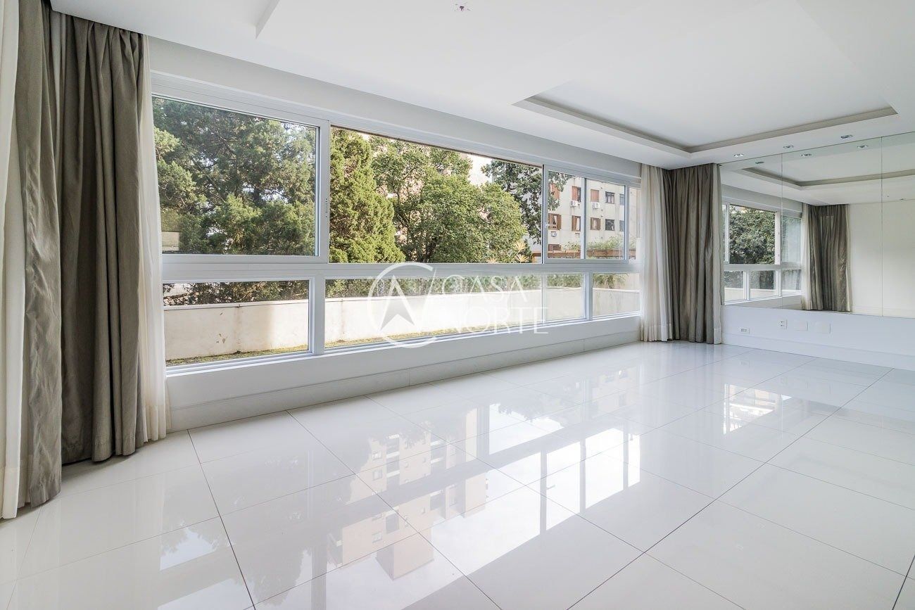 Apartamento à venda com 3 quartos, 112m², 3 suítes, 2 vagas, Avenida Iguassu no bairro Petrópolis em Porto Alegre