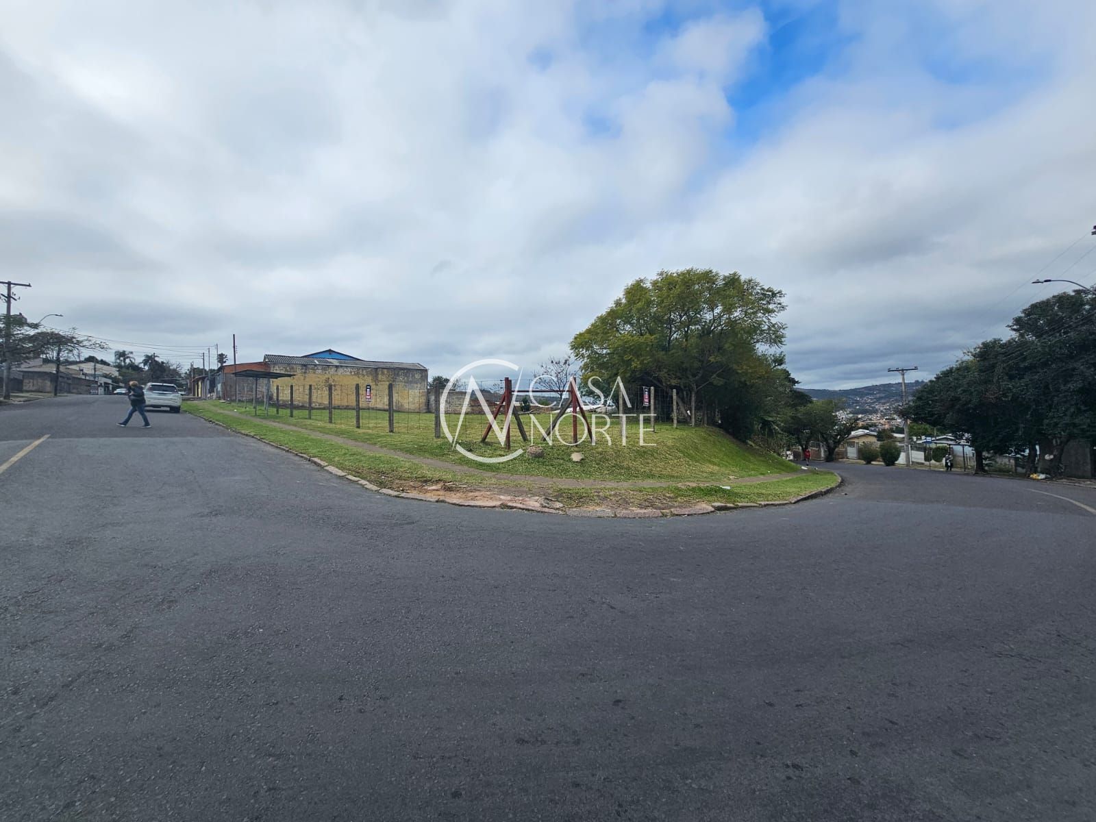 Terreno à venda  com 871m², Rua Patagônia no bairro Bom Jesus em Porto Alegre