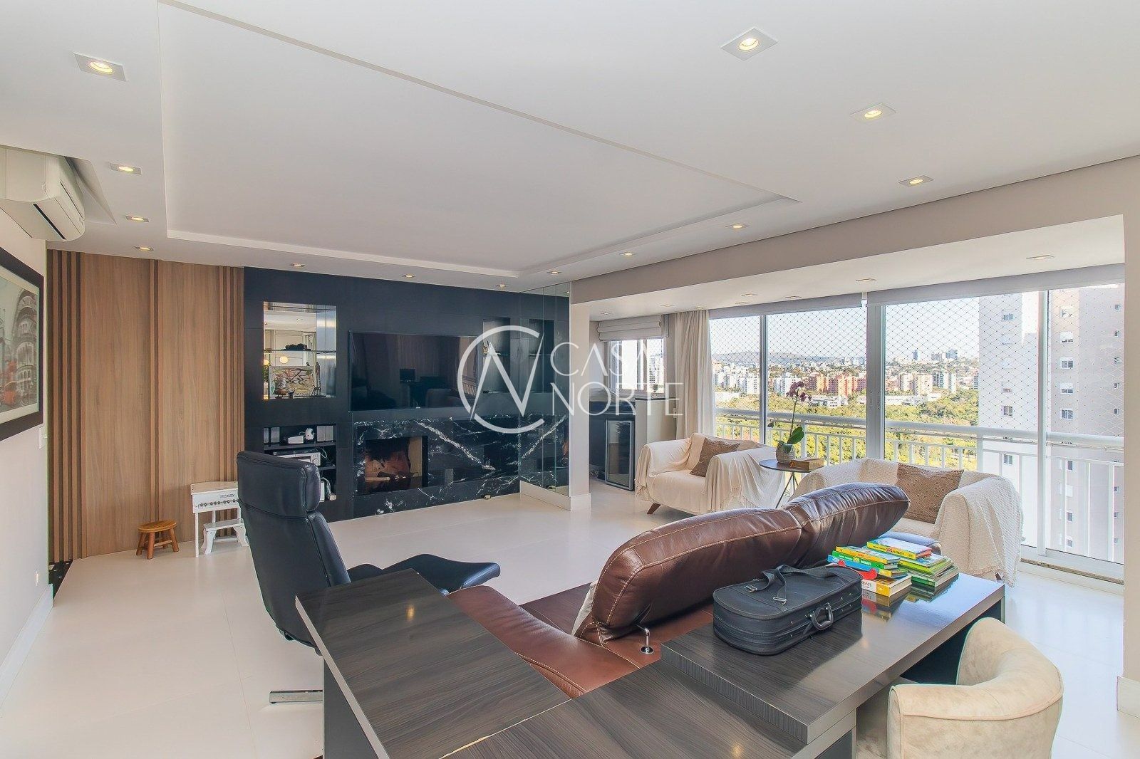 Apartamento à venda com 3 quartos, 148m², 3 suítes, 4 vagas, Rua Doutor João Satt no bairro Jardim Europa em Porto Alegre