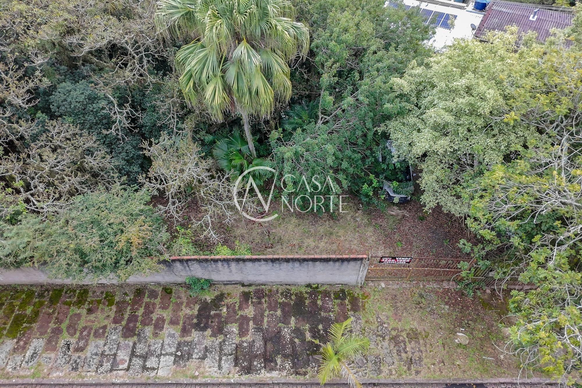 Terreno à venda  com 315m², Rua Charruas no bairro Espírito Santo em Porto Alegre