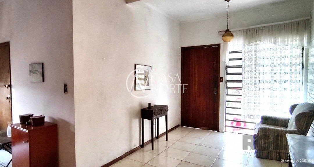 Casa Comercial à venda , 206m², Rua Santa Cecilia no bairro Santa Cecília em Porto Alegre