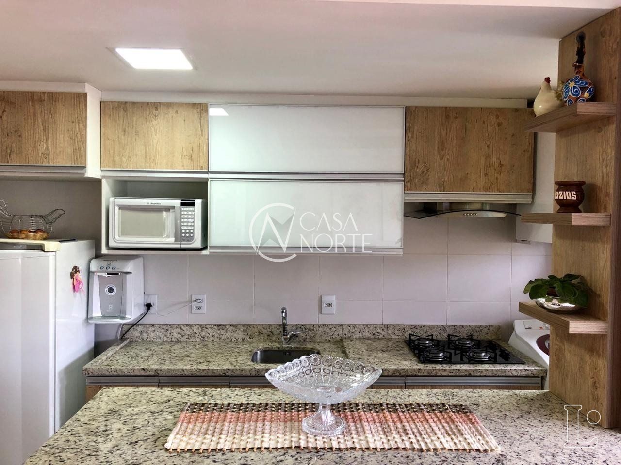 Apartamento à venda com 2 quartos, 64m², 1 suíte, 1 vaga, Rua Dario Totta no bairro Teresópolis em Porto Alegre