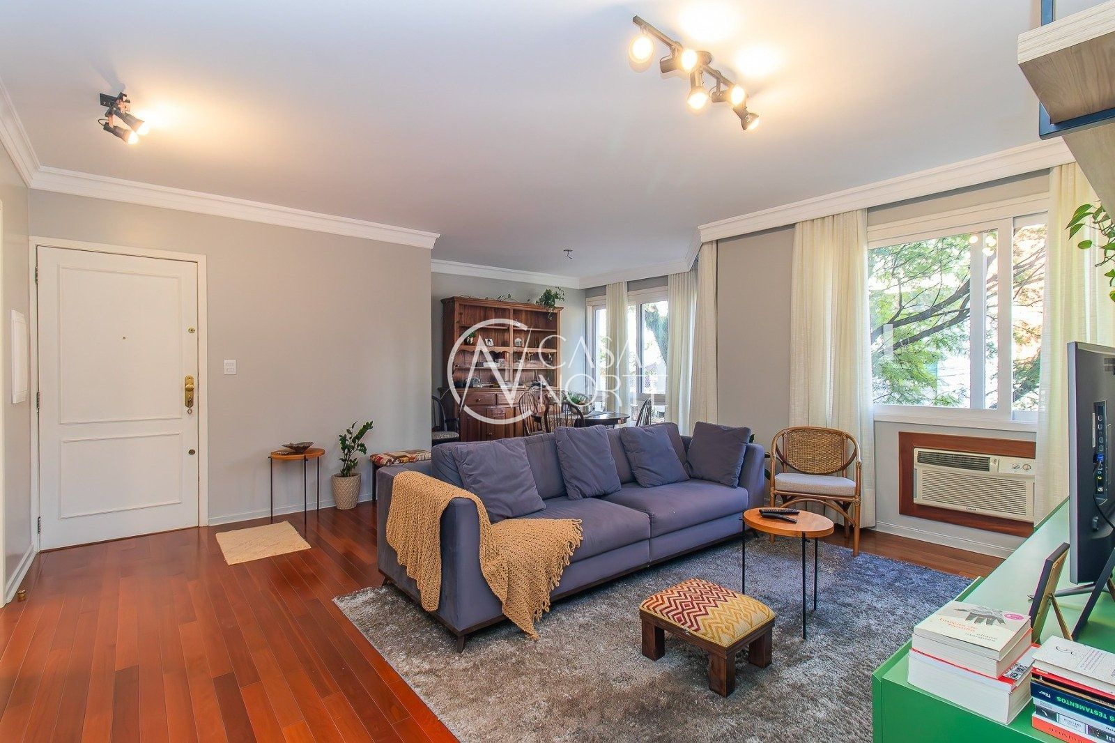 Apartamento à venda com 3 quartos, 100m², 1 suíte, 2 vagas, Rua Tenente-Coronel Fabrício Pilar no bairro Mont Serrat em Porto Alegre