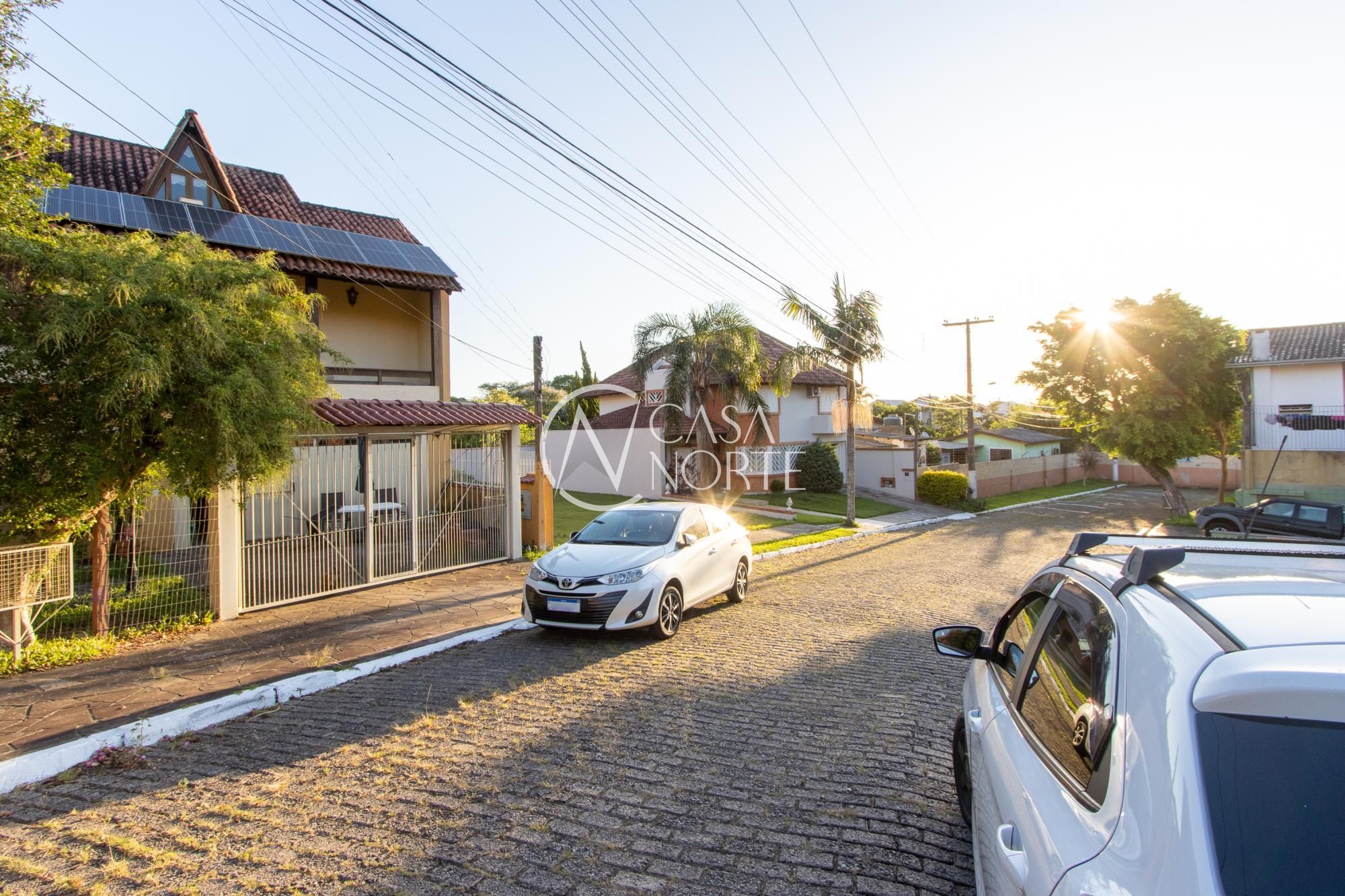 Terreno à venda  com 359m², Rua Professor Antônio José Remião no bairro Espírito Santo em Porto Alegre