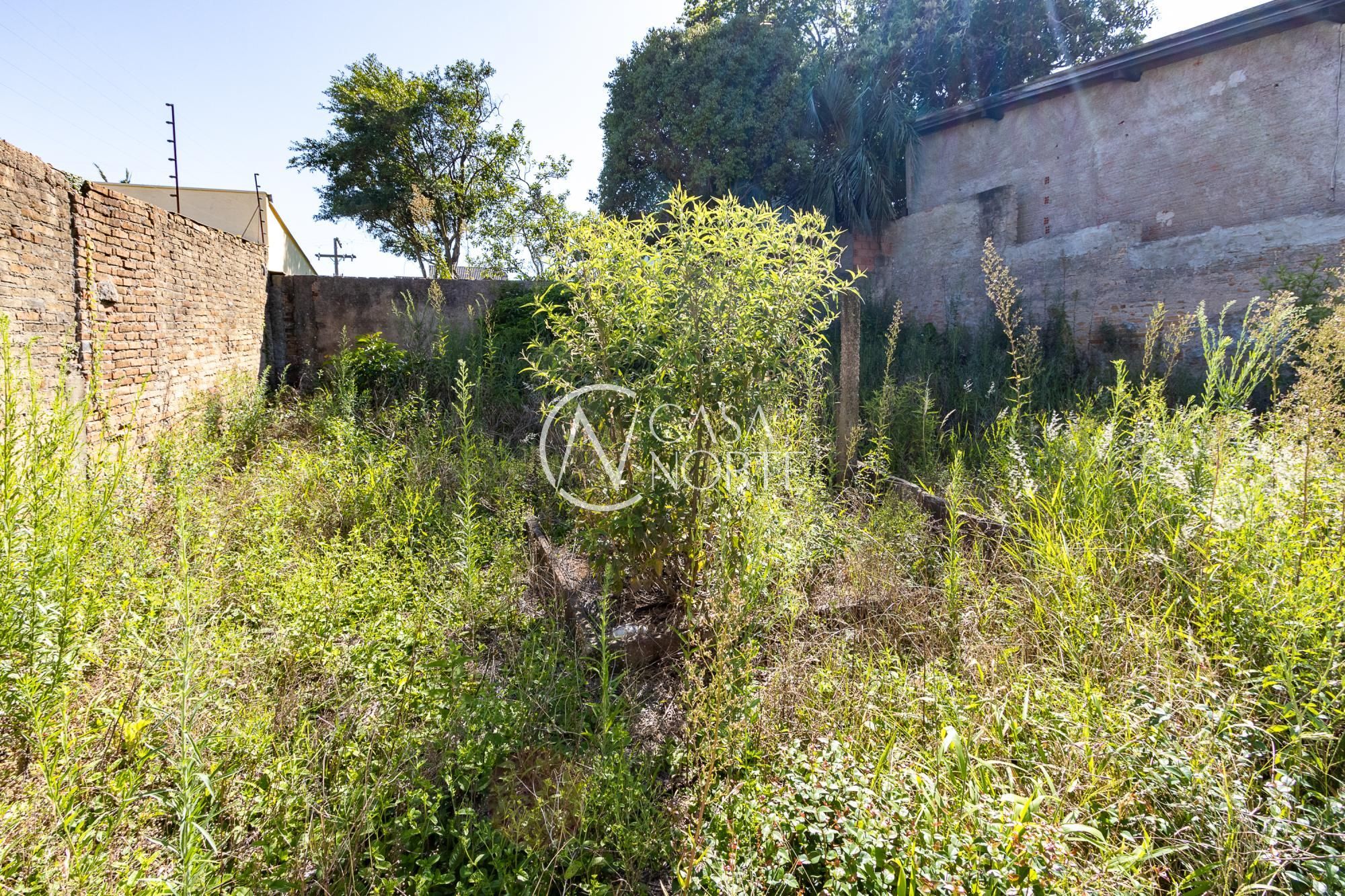 Terreno à venda  com 352m², Rua Silvério Souto no bairro Teresópolis em Porto Alegre